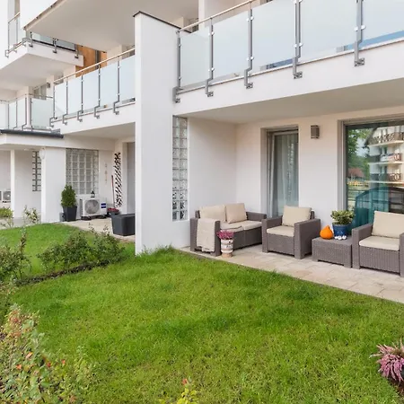 Turkus Z Basenem * Sztutowo